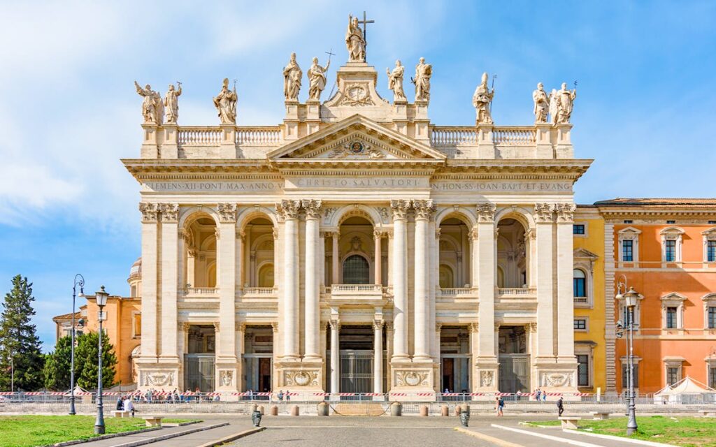 basilik lateran
